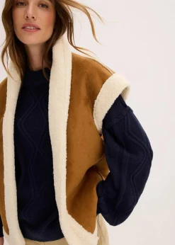 Oversize-Pullover mit Zopfmuster