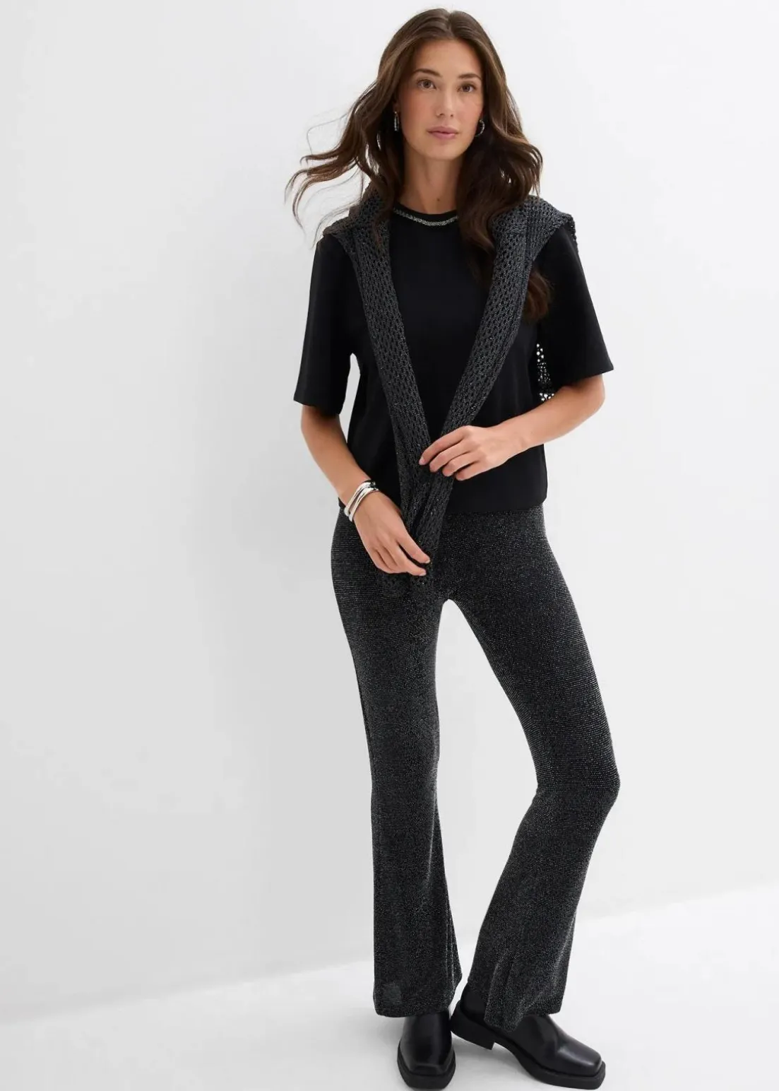 Oversize-Shirt mit Perlenbesatz