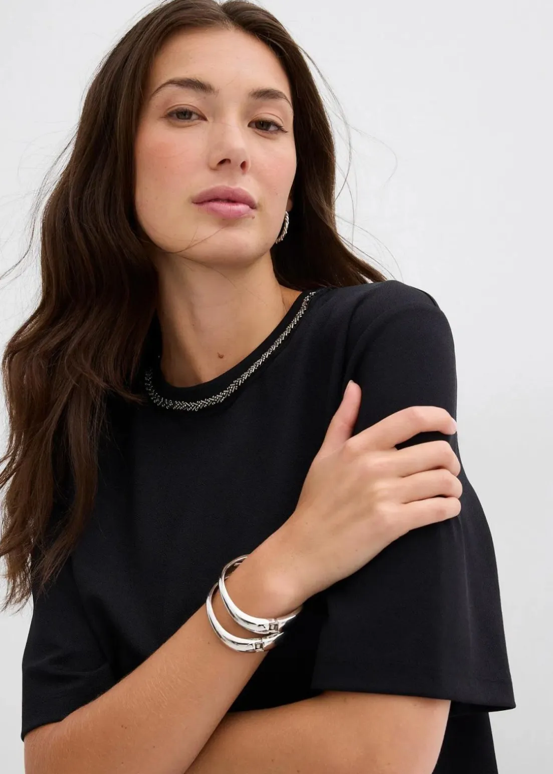 Oversize-Shirt mit Perlenbesatz