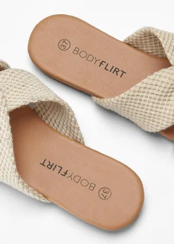 Pantoletten mit Knoten