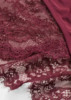 Panty aus zarter Spitze