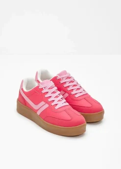 Plateau-Sneaker im Retrolook