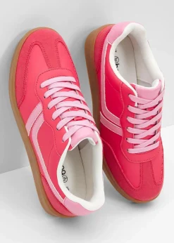 Plateau-Sneaker im Retrolook