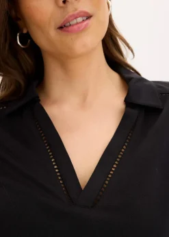 Poloshirt aus Viskose- Pique mit Spitzeneinsatz