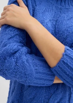 Pullover mit Zopfmuster