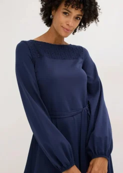 Punto Kleid mit Spitze