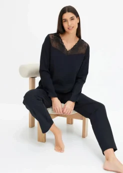 Pyjama mit zarter Spitze