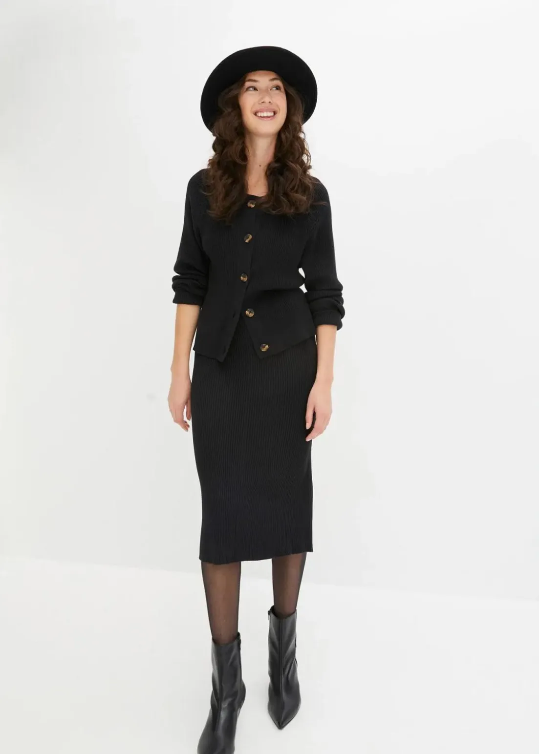 Ripp-Strickrock aus Viskose-Mix