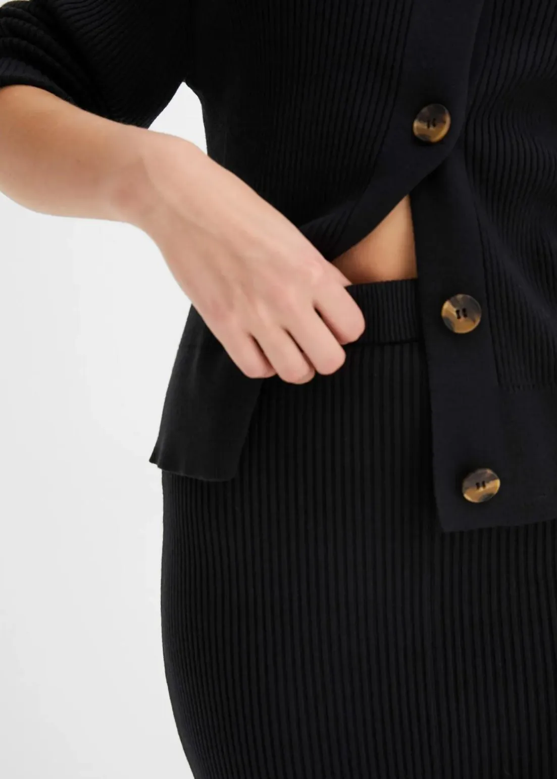 Ripp-Strickrock aus Viskose-Mix