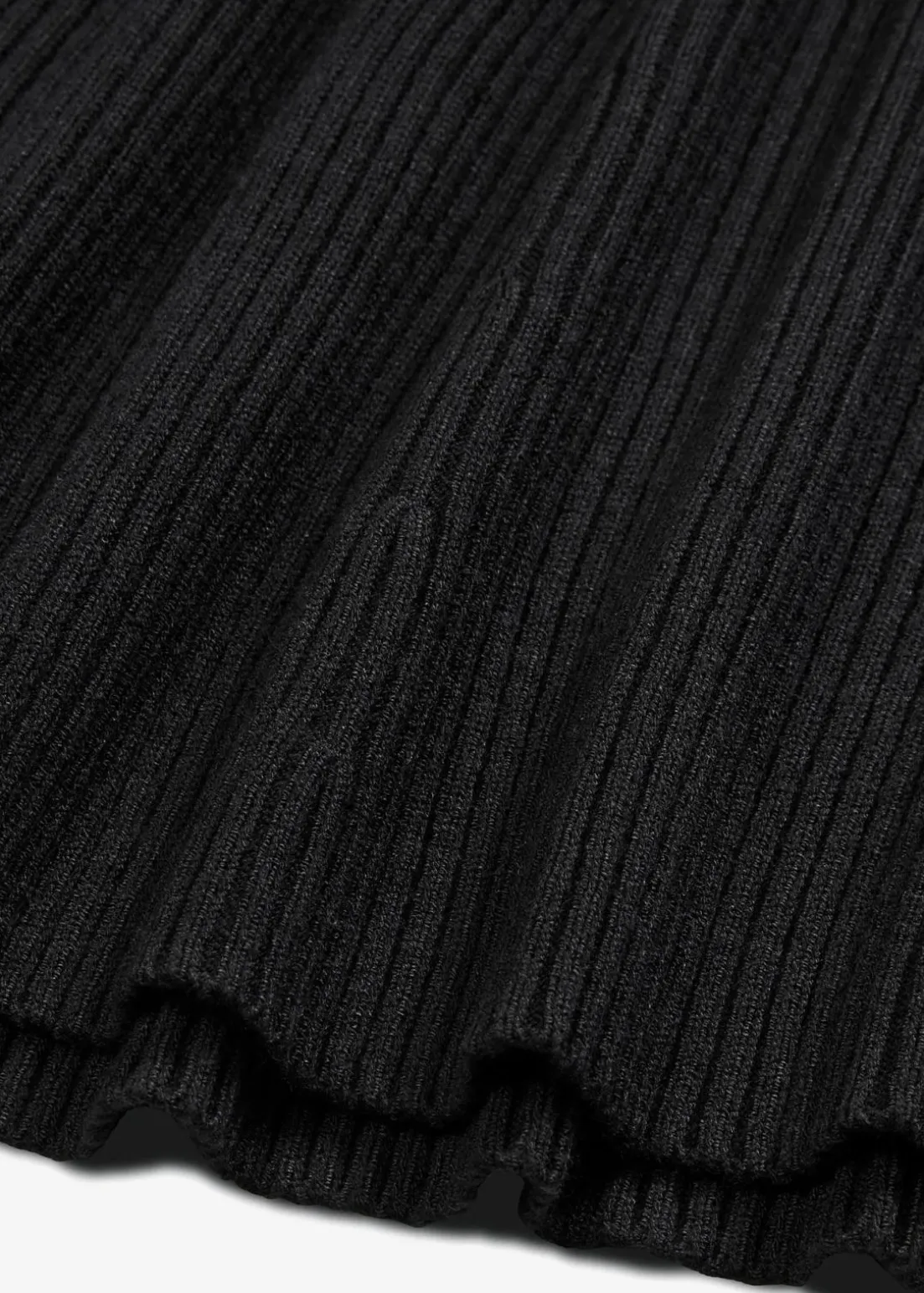 Ripp-Strickrock aus Viskose-Mix