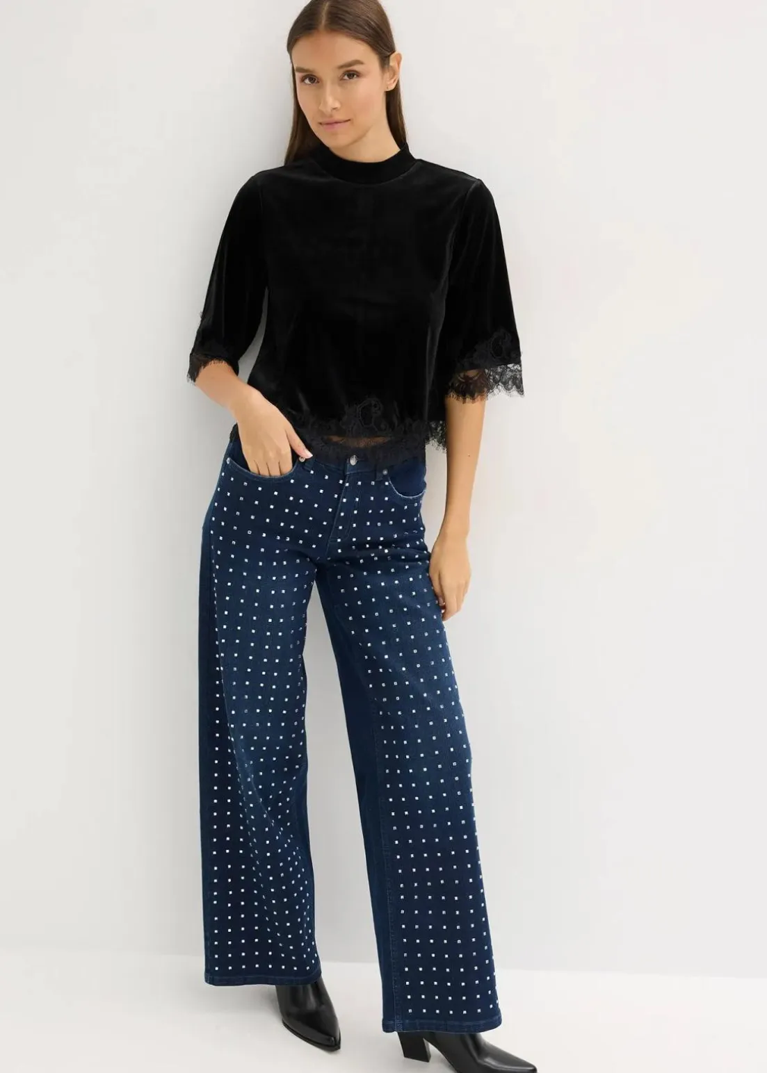 Samtshirt mit Spitze