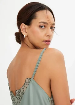 Satin Negligé mit floraler Stickerei