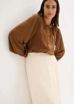 Satinbluse mit Spitzenbändern