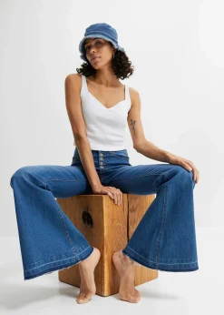 Schlagjeans mit offenem Saumabschluss