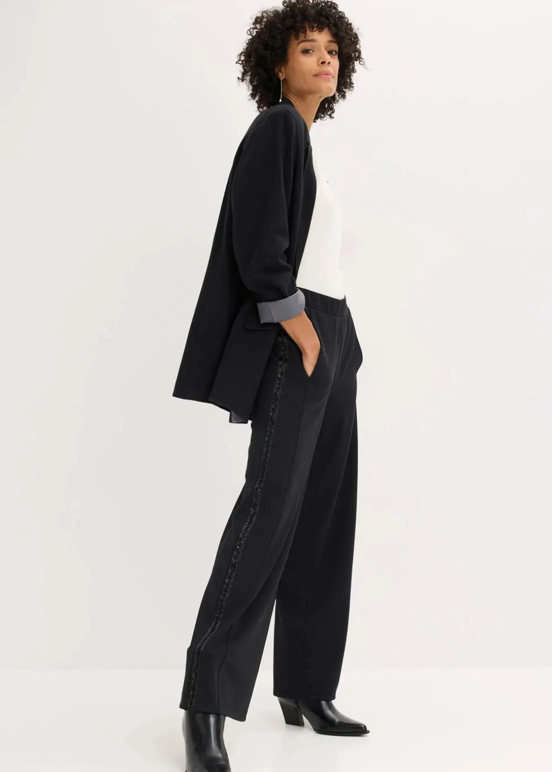 Schlupfhose aus Punto di Roma mit Glitzersteinchen