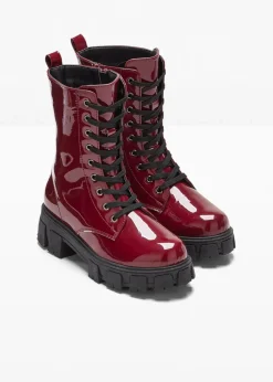 Schnürboots in Lack-Optik