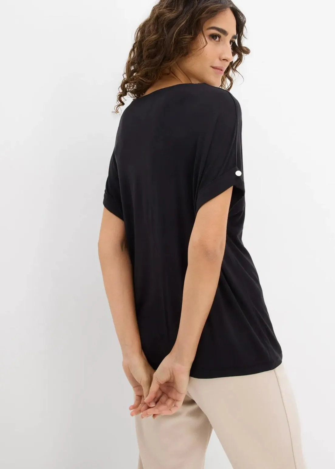 Shirt aus fließendem Viskose-Mix