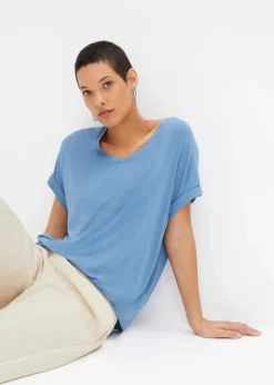 Shirt aus fließendem Viskose-Mix