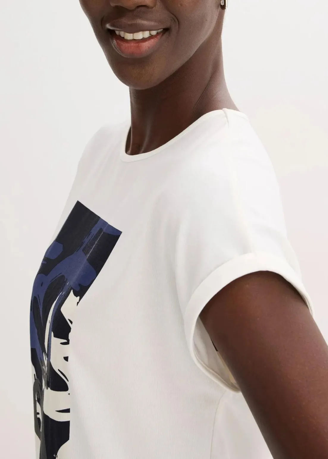 Shirt mit Viskose und Glitzersteinen