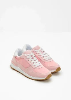 Sneaker im Retrolook