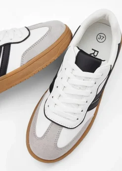 Sneaker im Retrolook