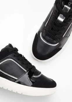 Sneaker mit Animal-Details