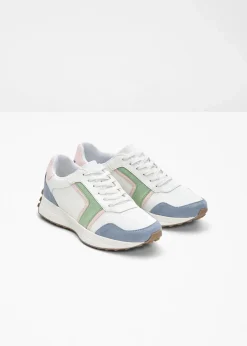 Sneaker mit Profilsohle