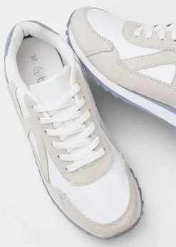 Sneaker mit Profilsohle