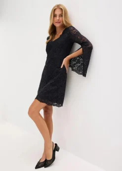 Spitzenkleid mit Trompetenärmeln