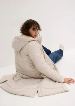 Steppmantel mit Teddyfutter in der Kapuze