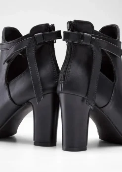 Stiefeletten mit Cut-Outs