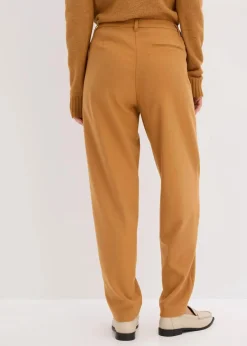 Stoffhose im Barrelfit