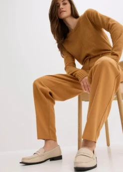 Stoffhose im Barrelfit