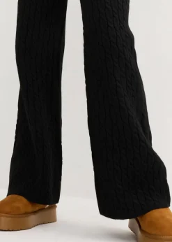 Strickhose mit Zopfmuster