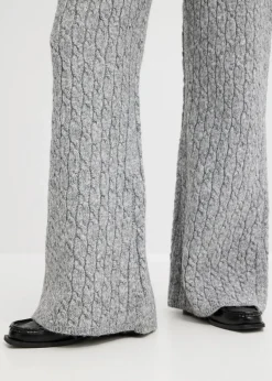 Strickhose mit Zopfmuster
