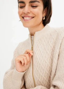 Strickjacke mit Zopmuster