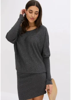 Strickkleid aus fließendem Viskose-Mix