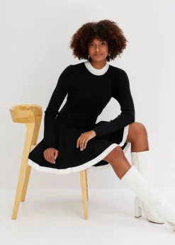 Strickkleid aus Viskose-Mix