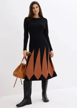 Strickkleid im Rautendesign