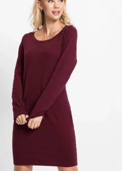 Strickkleid mit legerem Schnitt