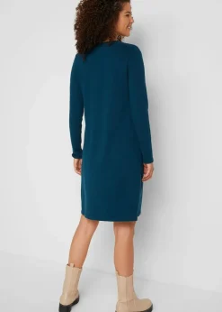 Strickkleid mit recycelter Baumwolle