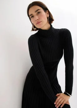 Strickkleid mit Rollkragen