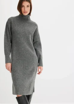 Strickkleid mit Schlitz