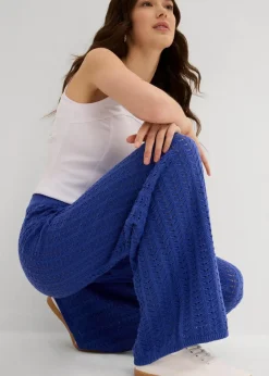 Strick-Schlupfhose mit Lochmuster