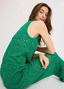 Stricktop mit Lochstrickmuster