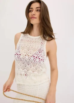 Stricktop mit Lochstrickmuster