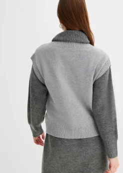 Strickweste mit Zopfmuster