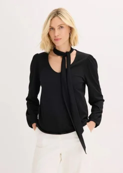 Struktur-Shirt mit abnehmbarer Schluppe