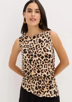 Top mit asymmetrischem Saum