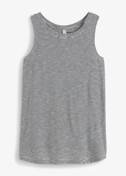 Top mit Knopfleiste am Rücken